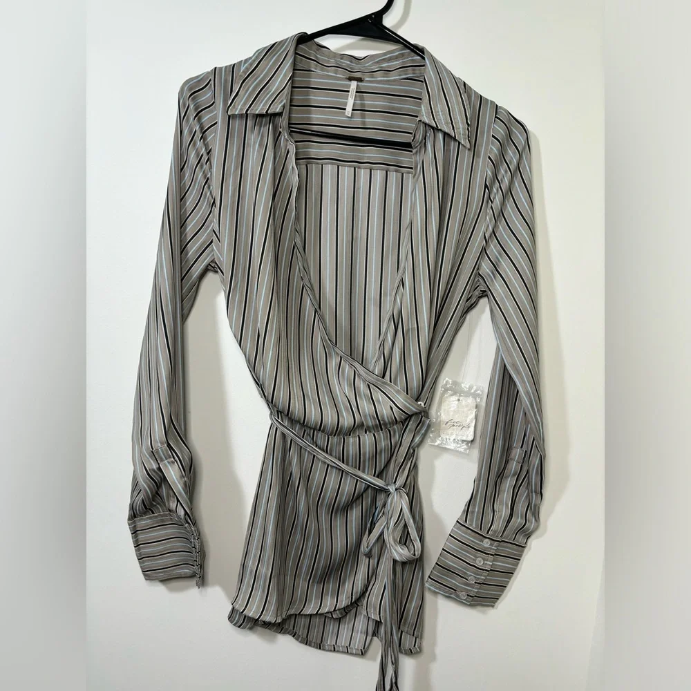 Free People Arlo Wrap Top NWT - Picture 5 of 12
